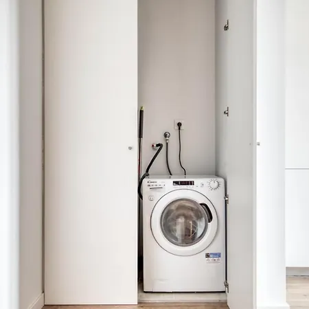 Stylish 2br Apartment