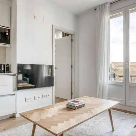 Stylish 2br *